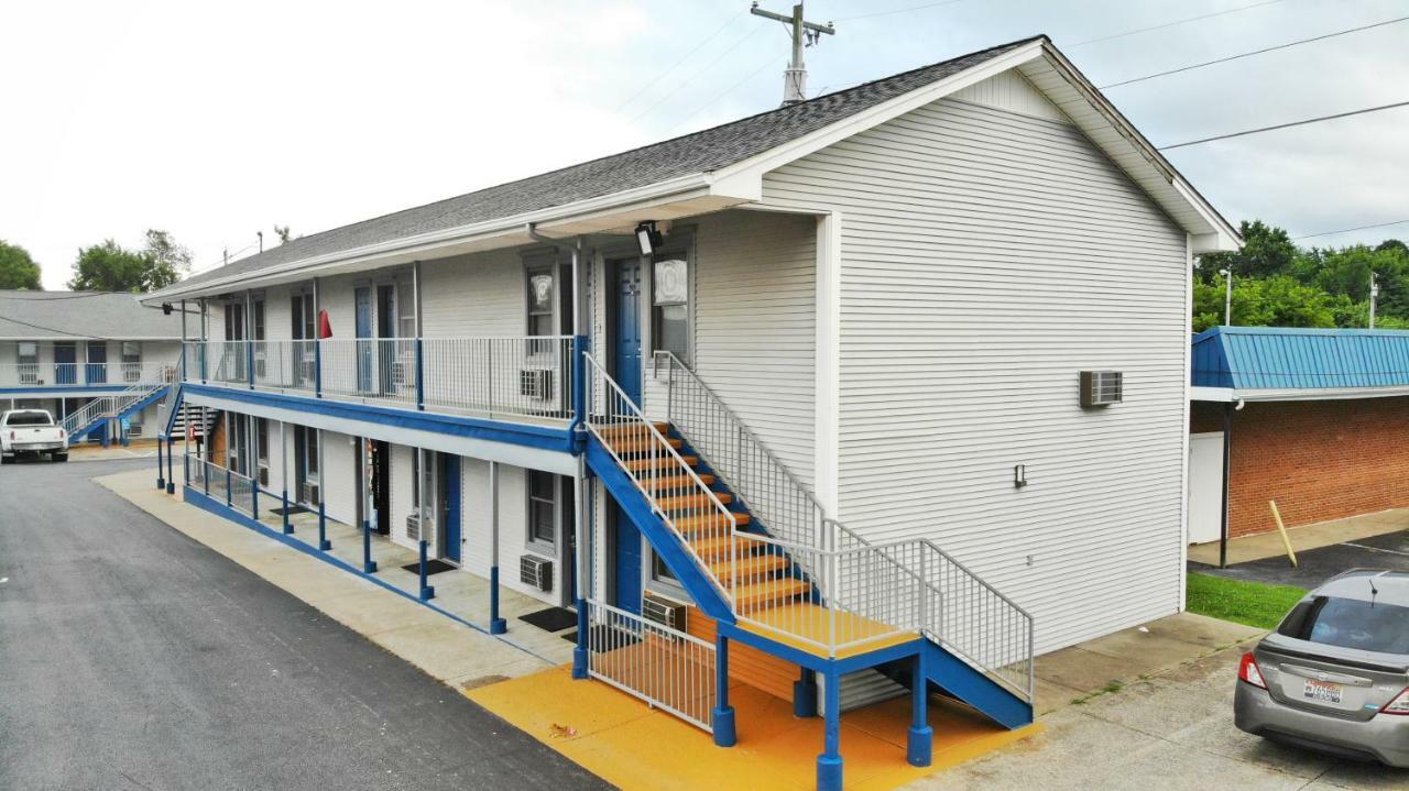 Travelers Suites Paducah Exterior foto